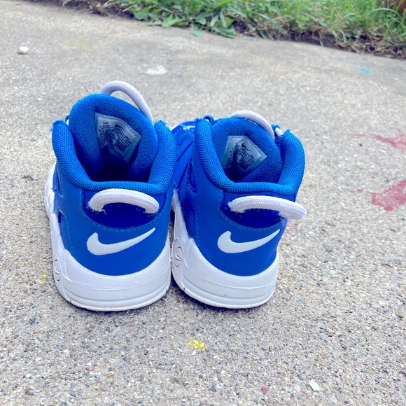 Boys Nike Air Uptempo - Picture 3 of 3